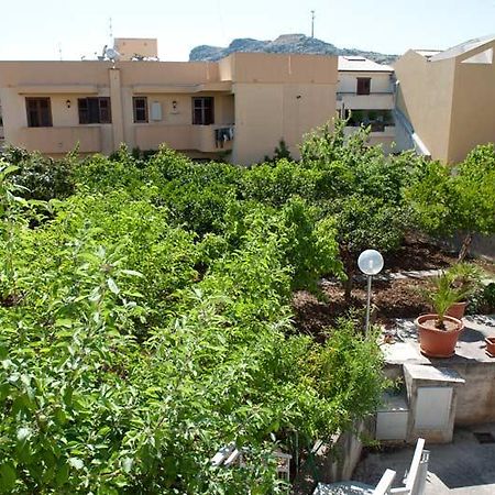 Il Giardino Degli Agrumi Кустоначі Екстер'єр фото